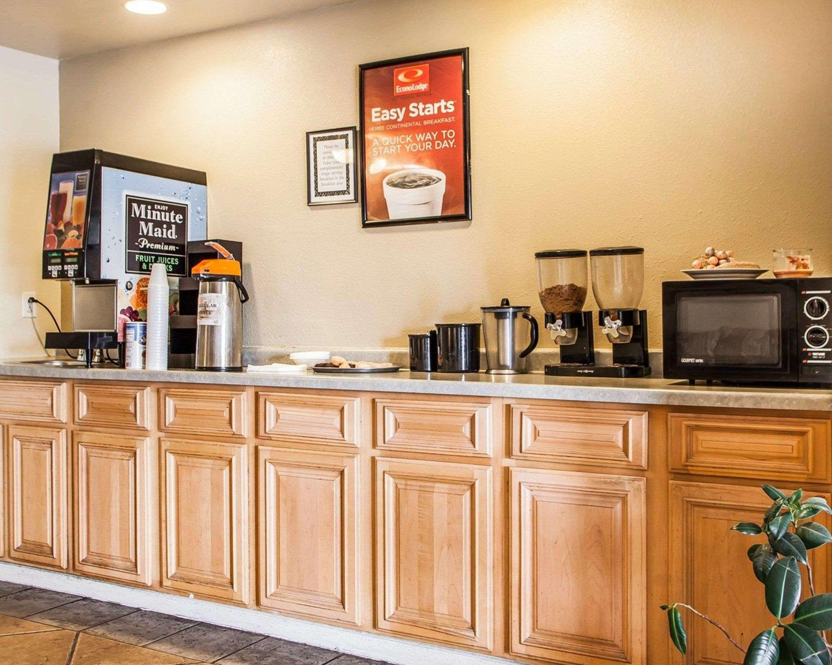 Econo Lodge Inn & Suites Granite City Bagian luar foto