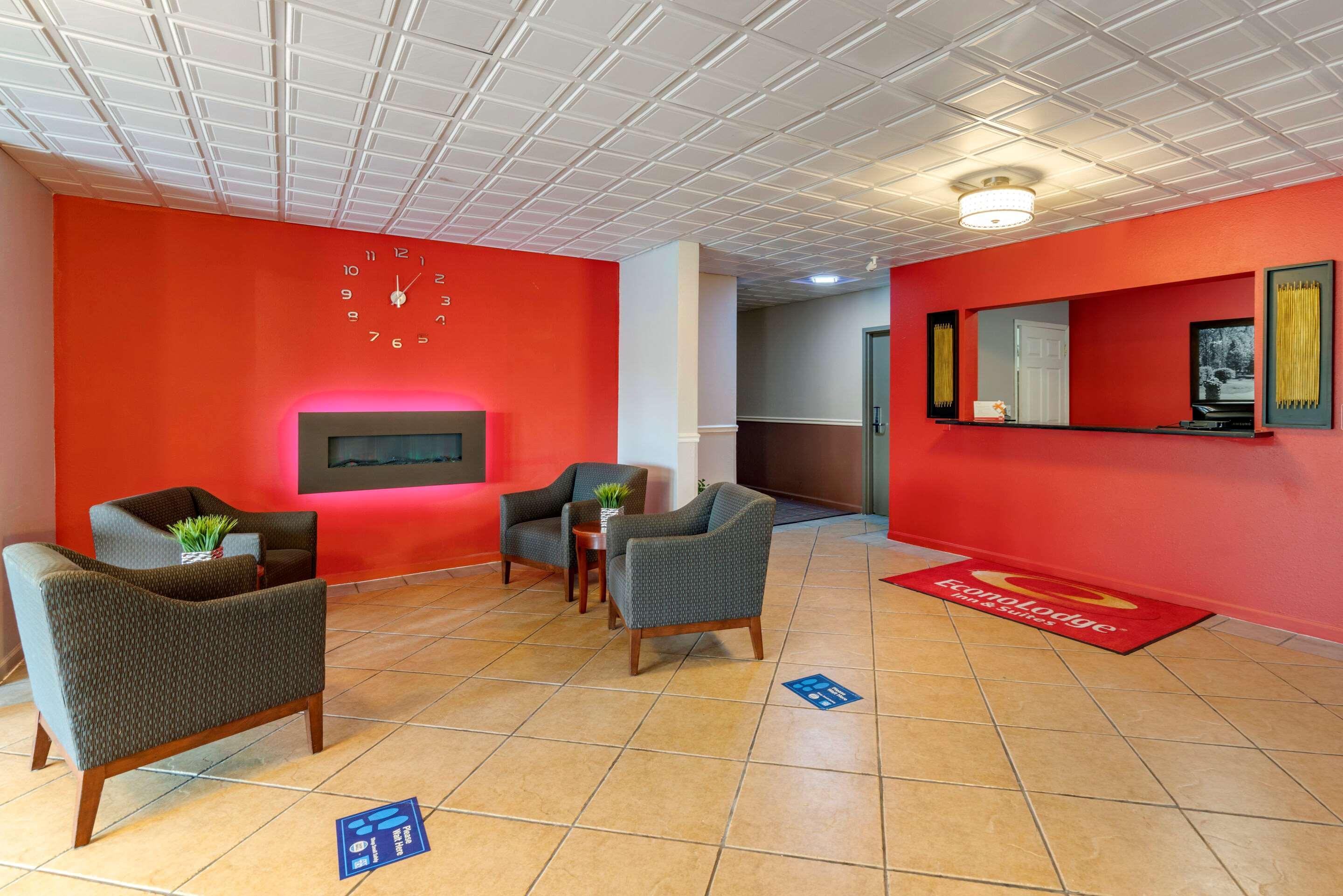 Econo Lodge Inn & Suites Granite City Bagian luar foto